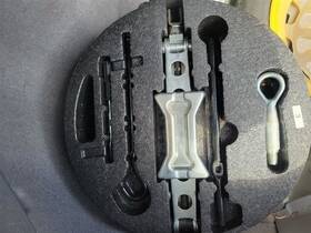 564.ac1s09 Acura Rl 2009 Jack 659473