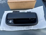 Toyota Genuine 95-04 Tacoma Passenger Right Door Handle Assembly Oem 69210-35020. Fixed Price $60.00.