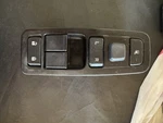 Oem Kenworth T680 Paccar Driver's Door Electrical Switch 2022 Q27-1028-1211. Fixed Price $299.99.